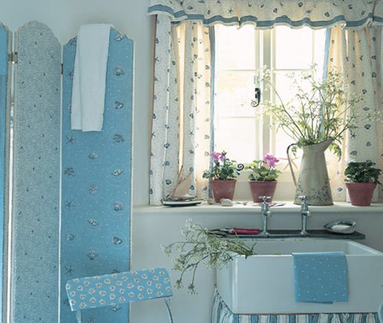 Trang trí phòng tắm đẹp hơn với những chậu hoa tươi